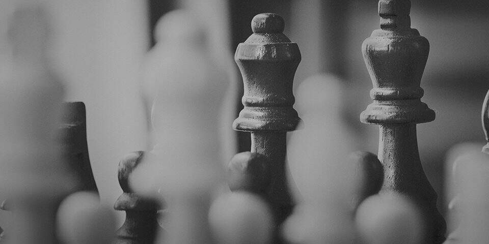 jogo de xadrez utilizando estratégia e tática